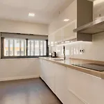 Modern 3 Bdr By Lovelystay Ramada