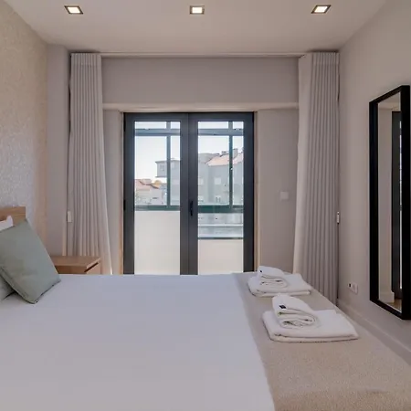 Apartamento Modern 3 Bdr With Balcony By Lovelystay *